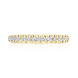 Single Row Pavé Wedding Band