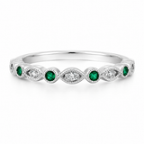 18K White Gold 0.15ctw Emerald Ring
