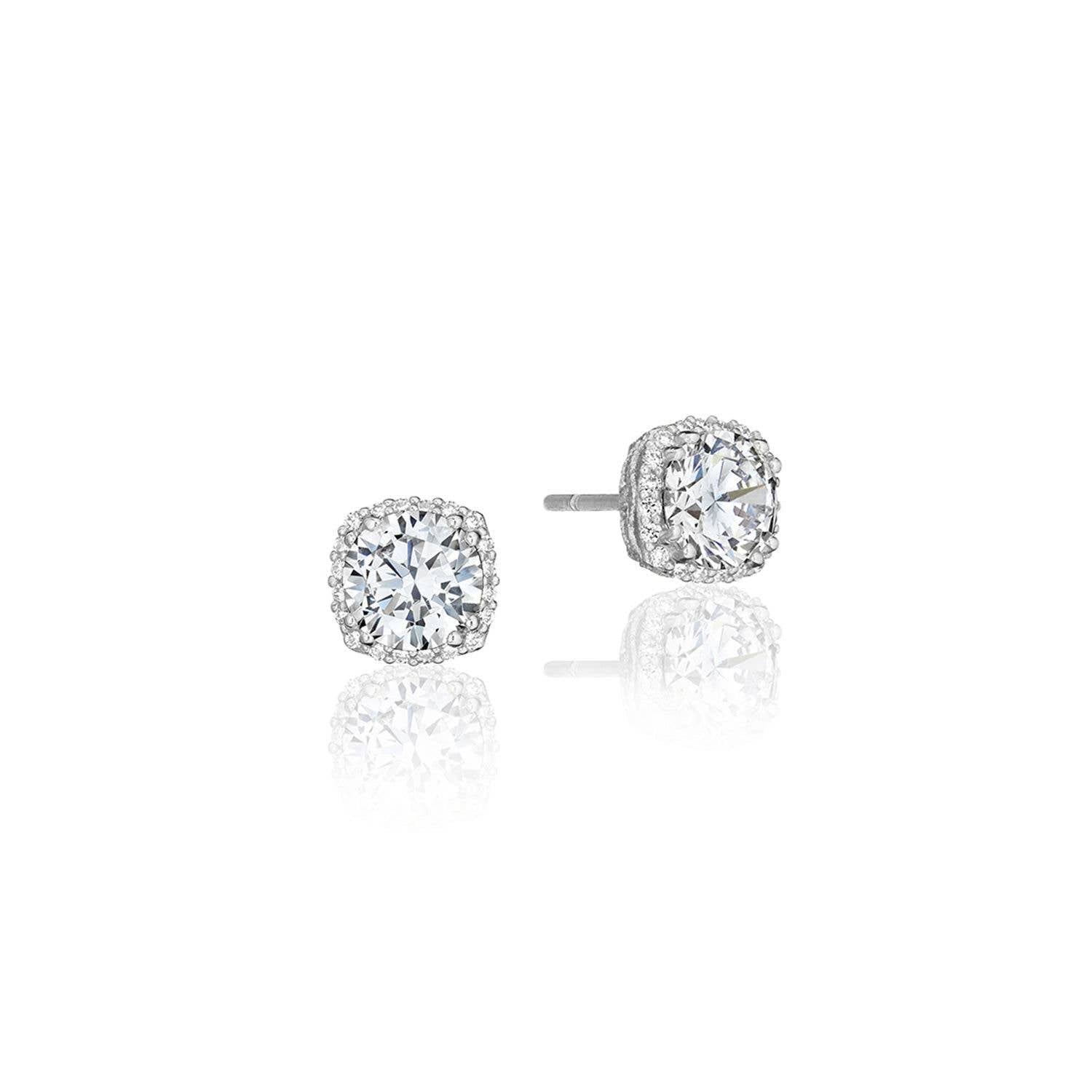 Dantela Bloom Diamond Stud Earrings